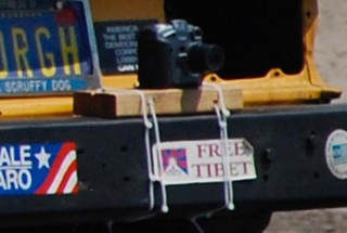 Illustration for article titled $20 Bumper-Mounted Still Camera Works Great On The Race Track... Until It Gets Smashed